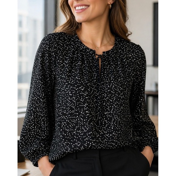 Vince Camuto Tops - Vince Camuto Womens Blouse Black Size Medium Abstract Print‎ Office Work Casual